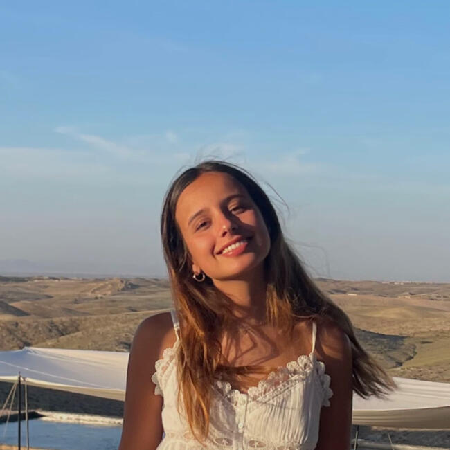 Babysitter in Lille: Anna