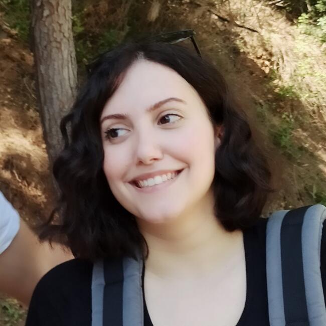 Babysitter στην περιοχή Αθήνα: Θέλια