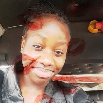 Babysitter Nairobi: Christine