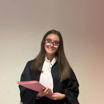 Babysitter in Saint-Barthélemy-d'Anjou: Lilly-rose