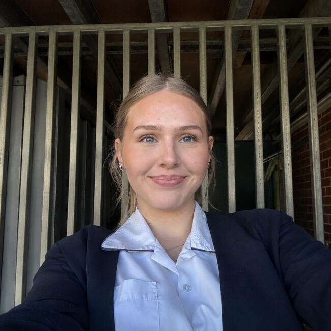 Babysitter in Central Coast: Charlotte