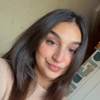 Babysitter in Poitiers: Sara