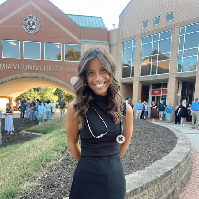 Babysitter in Liberty Township: Evie