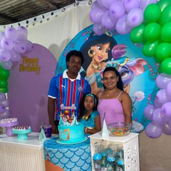 Babá em Lauro de Freitas: Mônica
