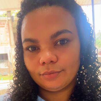 Babysitter Lauro de Freitas: Mônica
