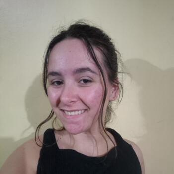 Babysitter in Pelotas: Juliana