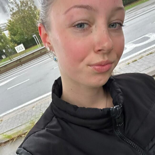 Babysitter in Evergem: Skye