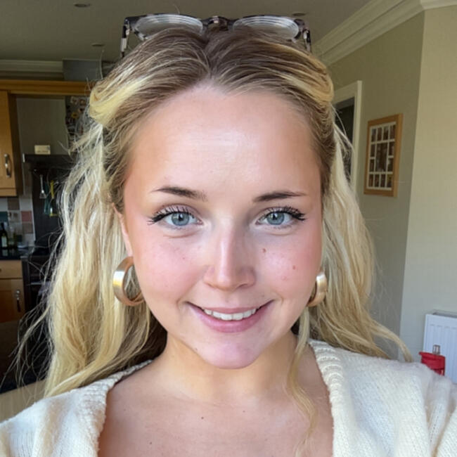 Babysitter in Oxford: Phoebe