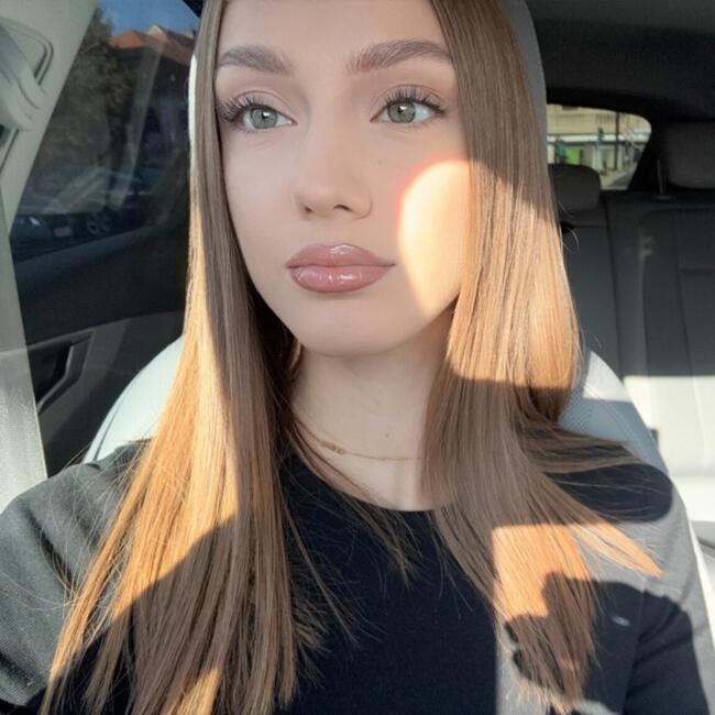 Babysitter in Cisnădie: Miriam