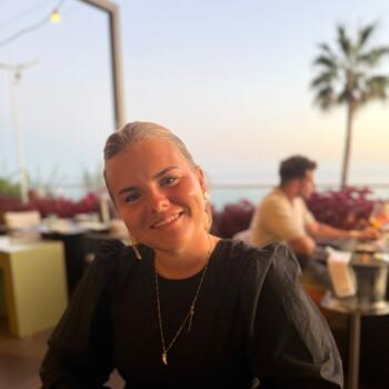 Babysitter in Marseille: Louise