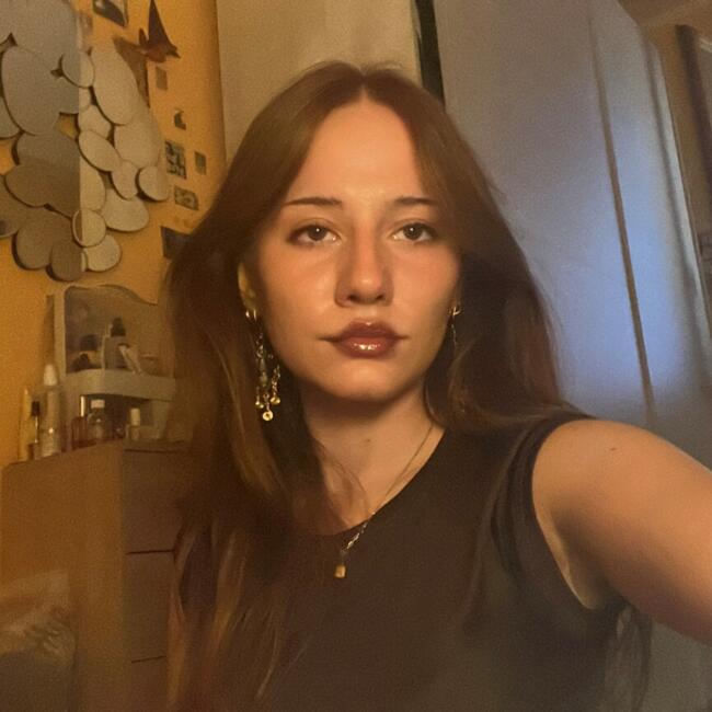 Babysitter in Dozza: Laura