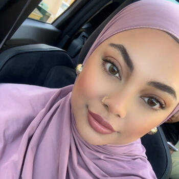 Job de babysitting în Londra: job de babysitting Farhana