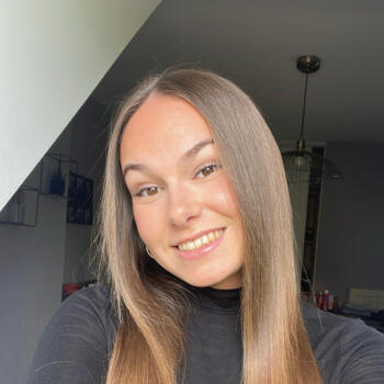 Babysitter in Liffré: Kloé