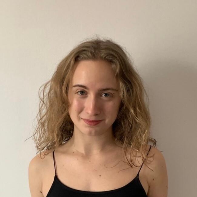 Babysitter in Prague: Dominika