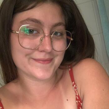 Babysitter in Couhé: Emeline