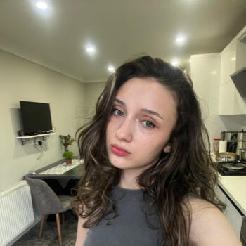 Babysitter Melbourne: Zehra