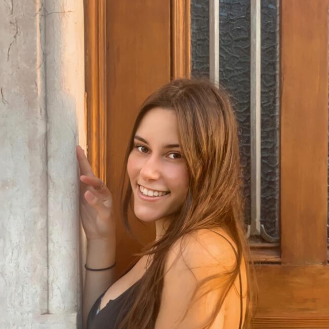 Babysitter em Almada: Raquel