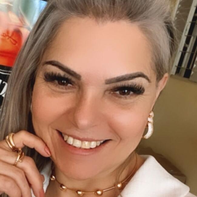 Babá em Londrina: Nilza