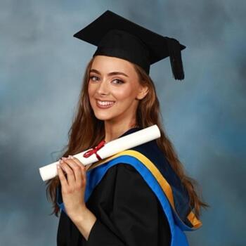 Babysitter Perth: Roisin (Ro-Shein)