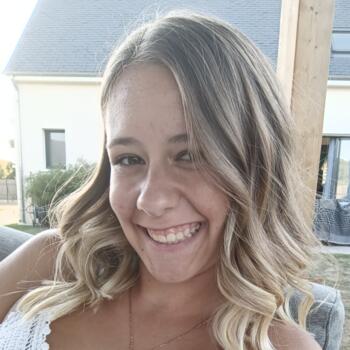 Babysitter in Monnaie: Léna