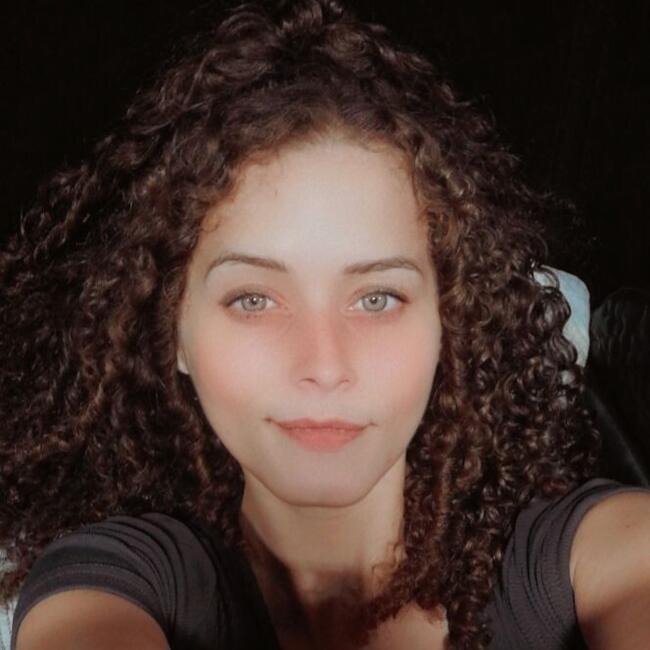 Babysitter in Charneca de Caparica: Jessica