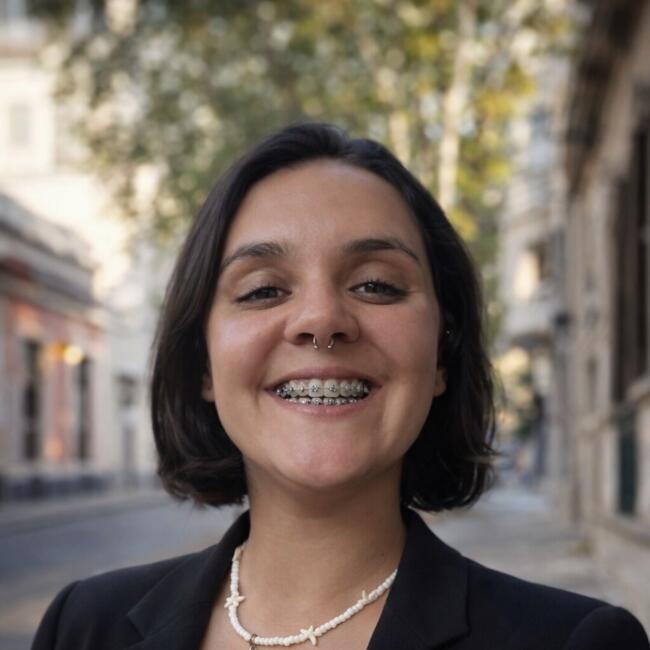 Babysitter in Montevideo: Antonella