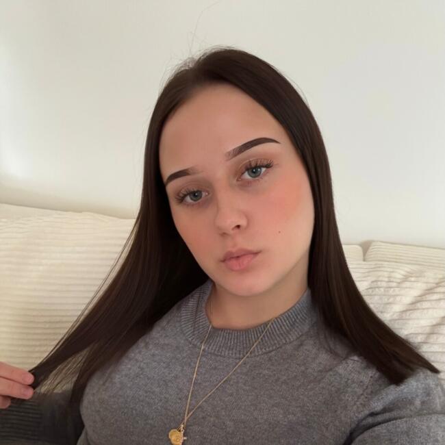 Babysitter in Sens: Melissa