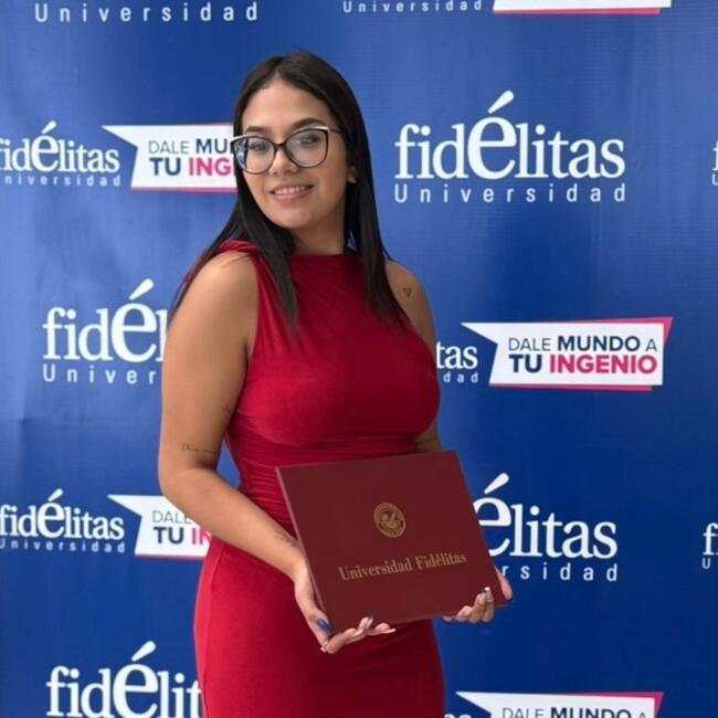 Babysitter in San José (Provincia de San José): Victoria