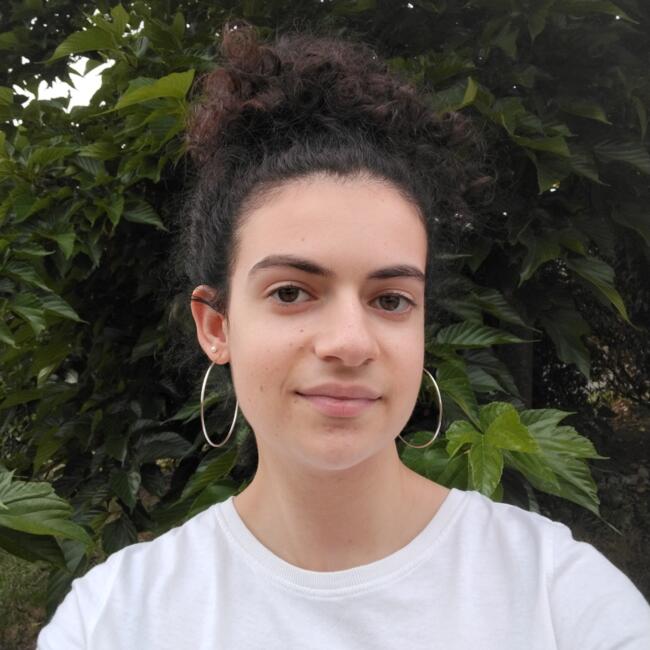 Babysitter in Le Loroux-Bottereau: Lise