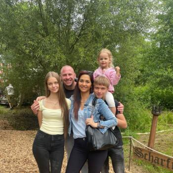 Nanny Job in Buschdorf: Babysitter Job Lale