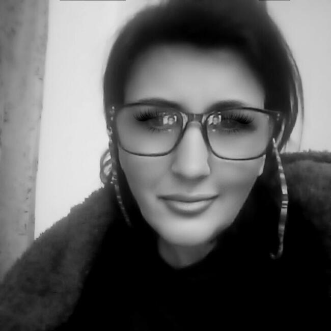 Babysitter in Kalamaria: Ειρήνη