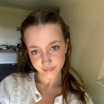 Babysitter Auckland: Ella