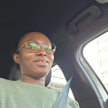 Childminder job in Gland: babysitting job Mina