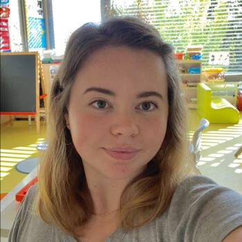 Babysitter in Chartres-de-Bretagne: Laurina