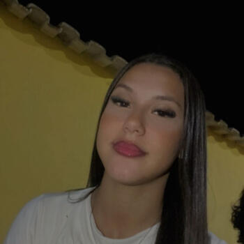 Babysitter in São Gonçalo (São Gonçalo): Allana