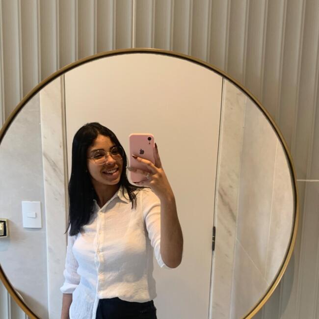 Babysitter in Londrina: Julia