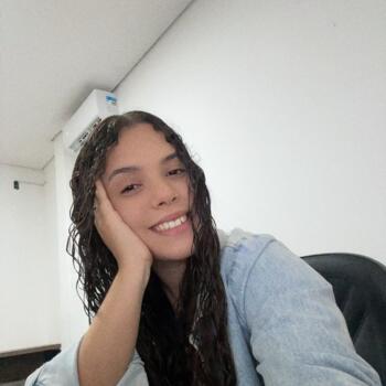 Babysitter Goiânia: Kauanny