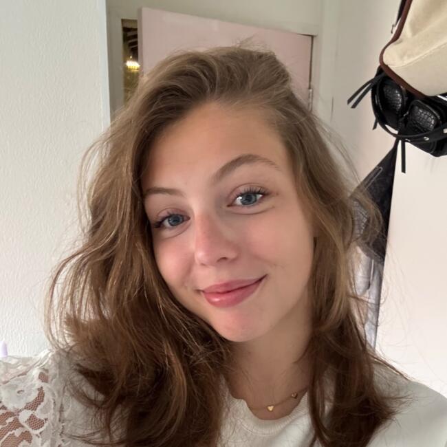 Babysitter in Voorburg: Deveny