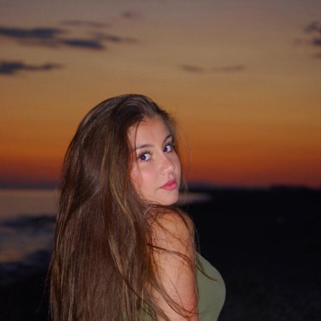 Babysitter in Wattrelos: Loane