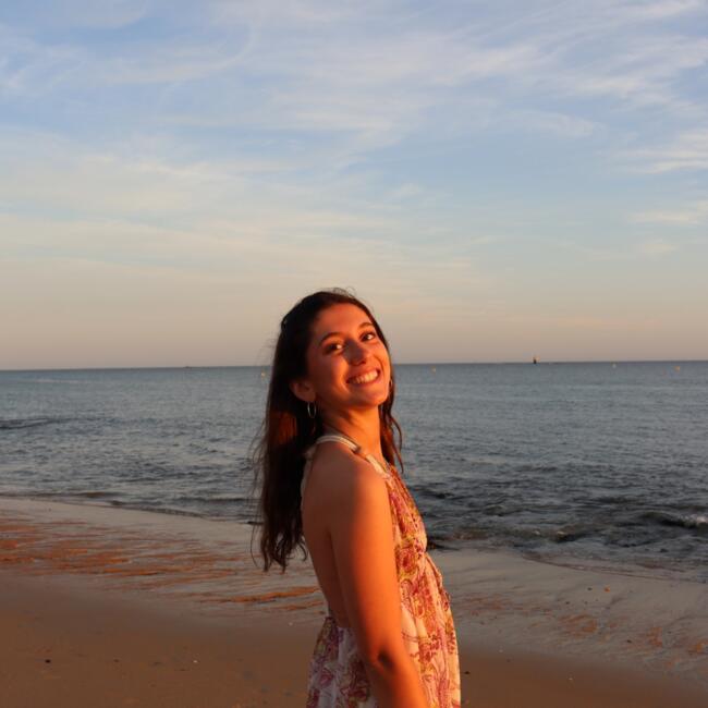 Babysitter in Roncq: Chiara