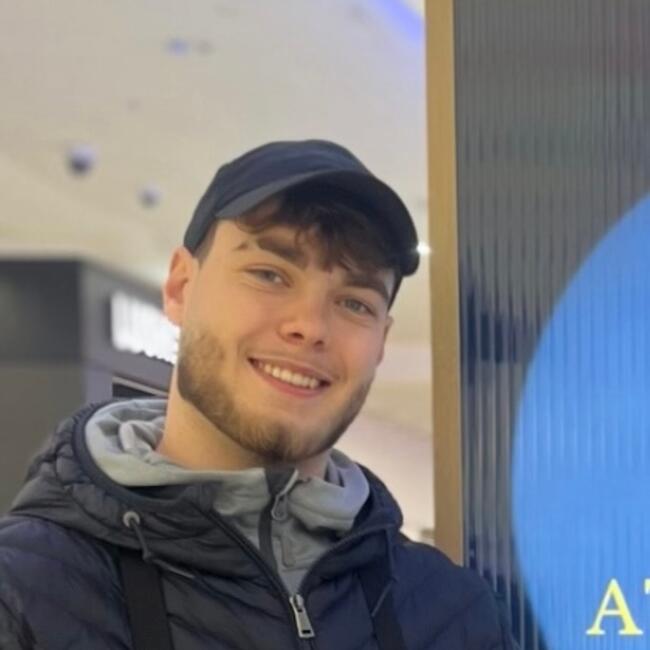 Babysitter in Portsmouth: Oskar