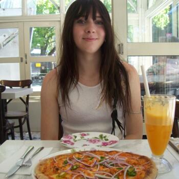 Babysitter in Melbourne: Eliane