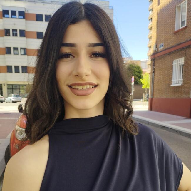 Canguro en Valladolid: Yasmin