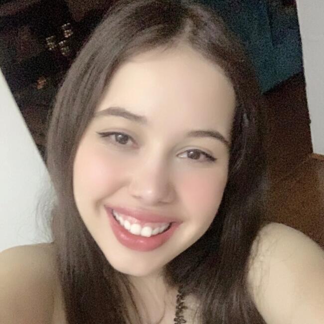 Babysitter in Belo Horizonte: Isabela