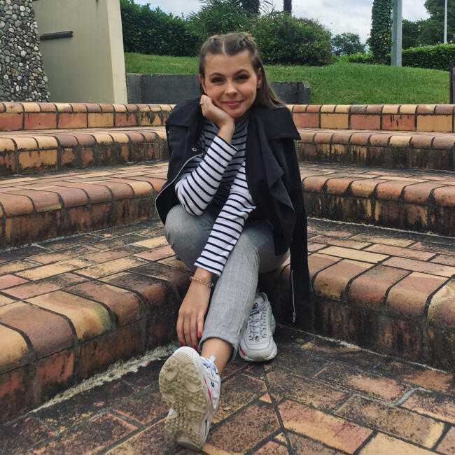 Babysitter in La Grande-Motte: Nicole