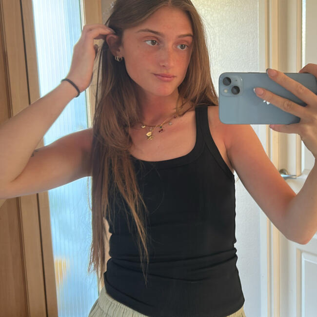 Babysitter in Vire: Loane