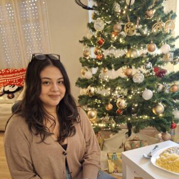 Canguro Talavera de la Reina: Yanela