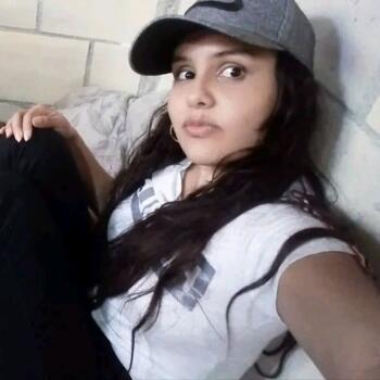 Niñera en La Victoria: Karelis eduvigis