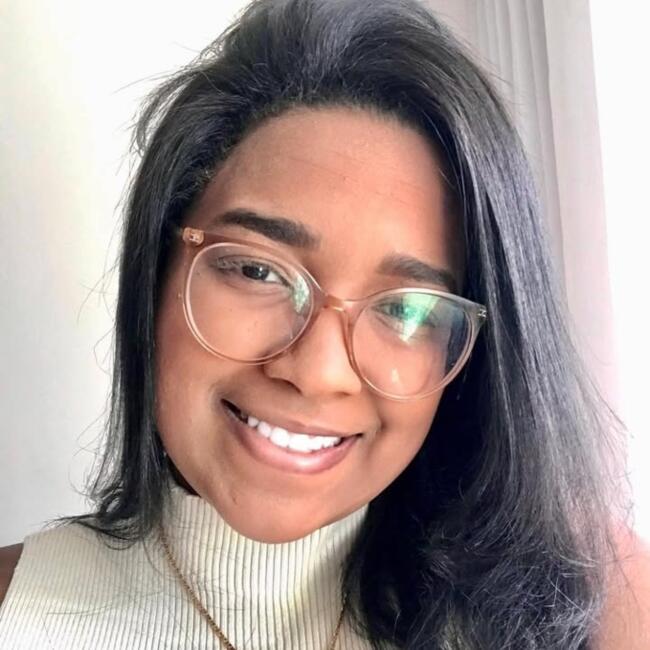 Babá em João Pessoa: Luiza