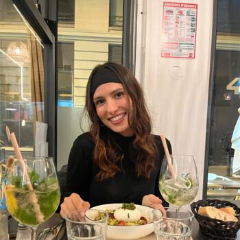 Babysitter in Perpignan: Mia